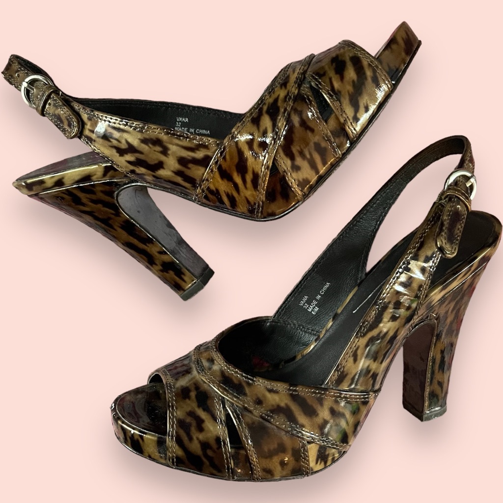 Donald J Pliner Vana Patent Leather Leopard Print Chunky Slingback Heels